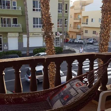 Javi Los Abrigos בית אירוח