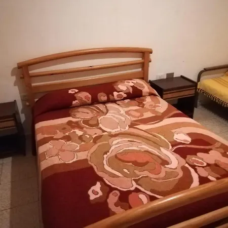 Проживание в семье Javi Los Abrigos *